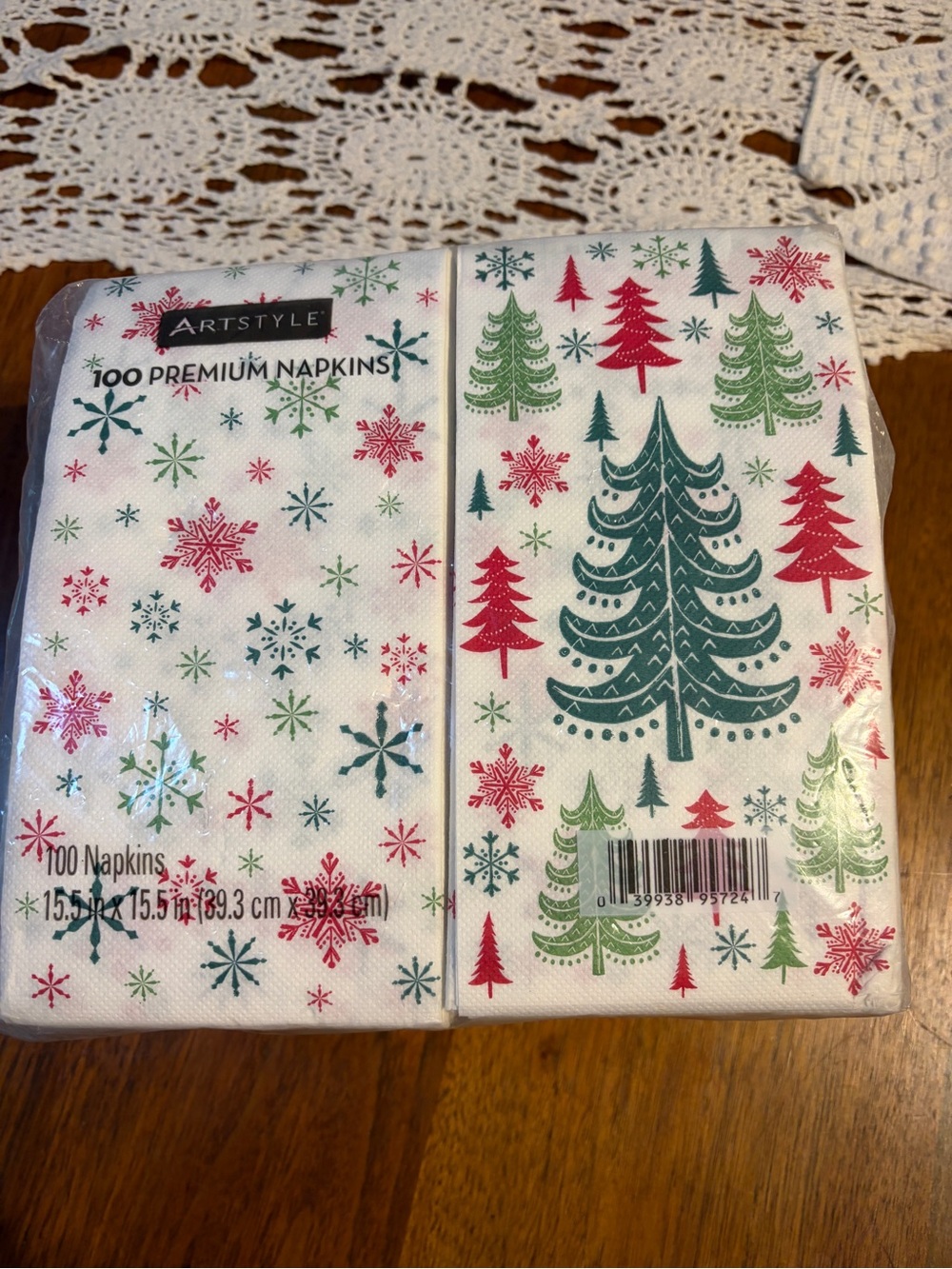 Holiday Tree & Snowflake Premium Napkins - 100 count unopened